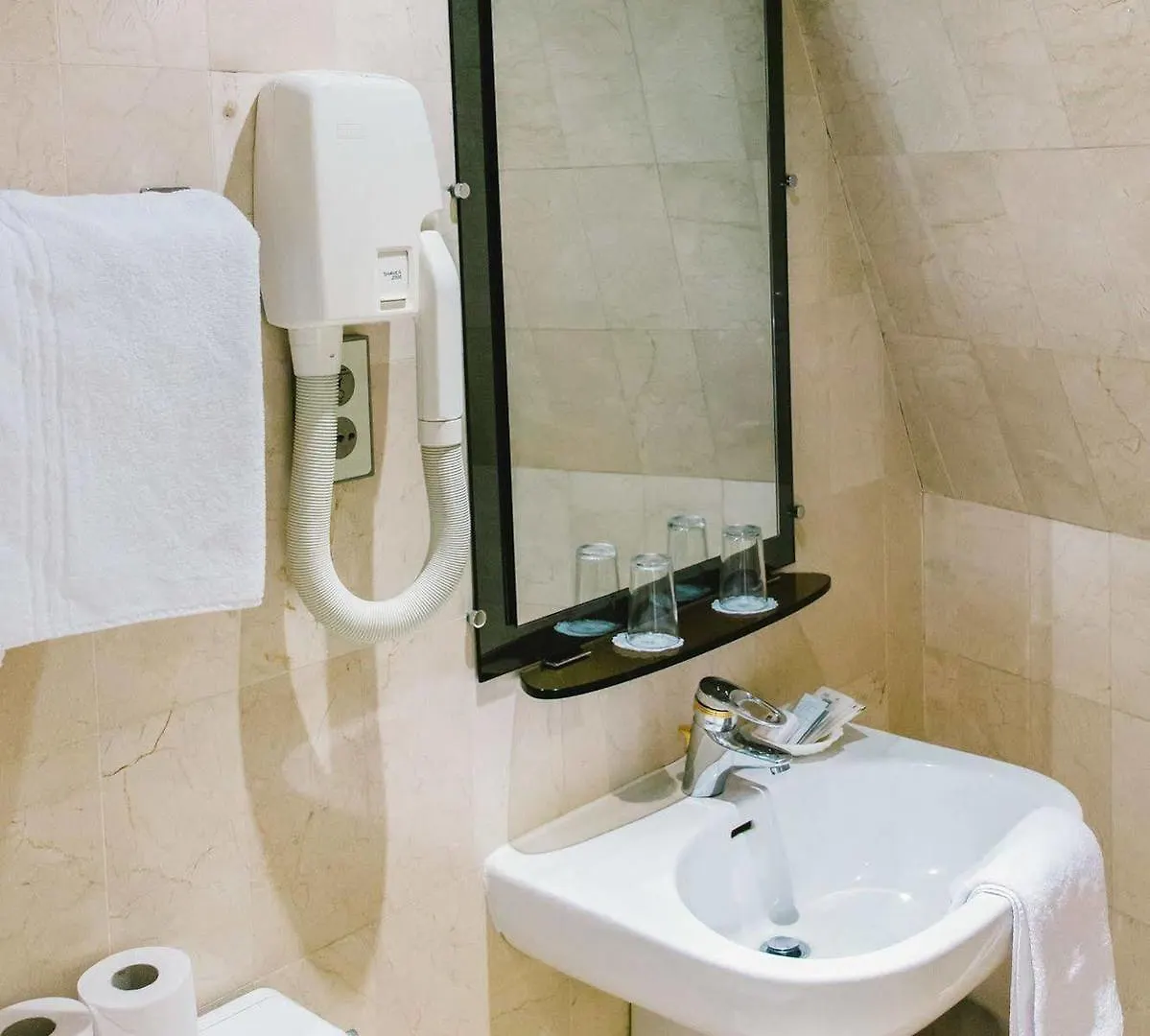 Hotel Saint Christophe Paris