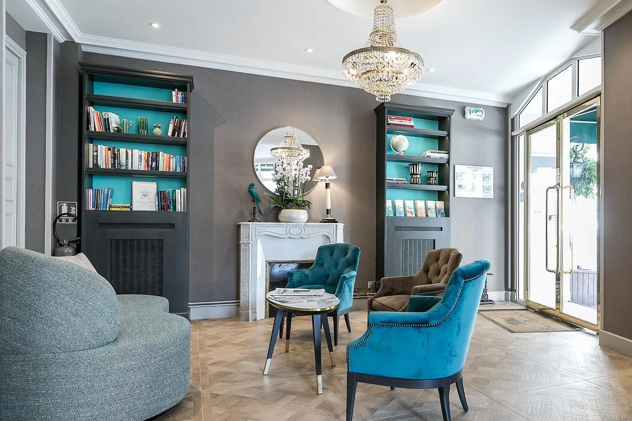 Hotell Saint Christophe 3*
