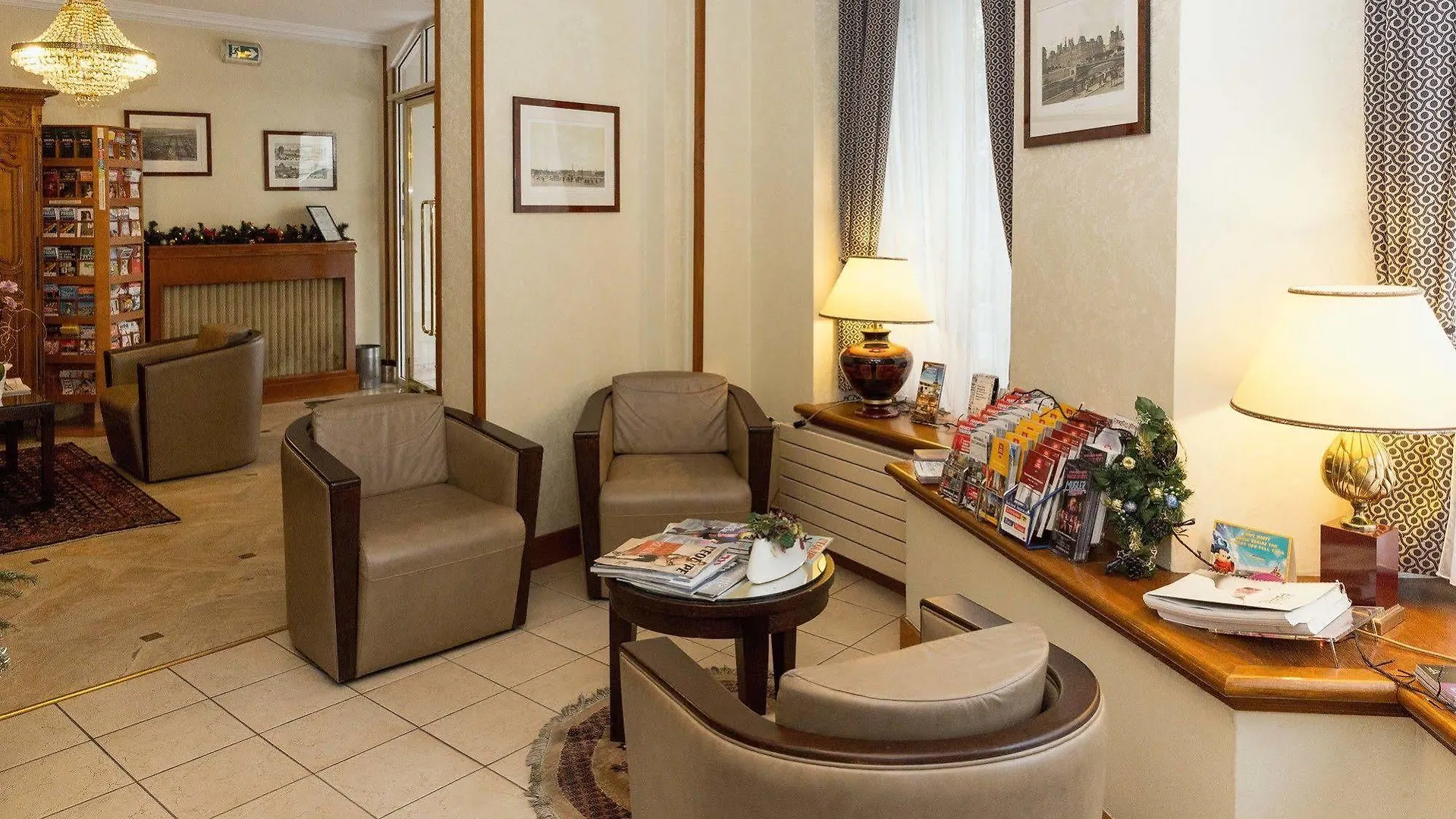 Hotell Saint Christophe Paris