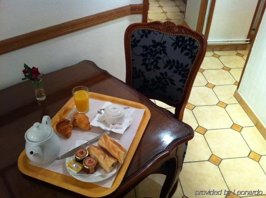Saint Christophe Hotel 3*